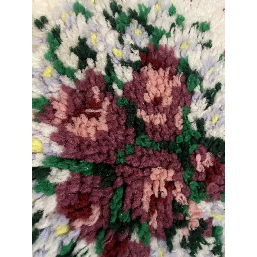 Vintage Completed Latch Hook Rug Wall Hanging 26 X 20 Blue w Pink  Purple Floral